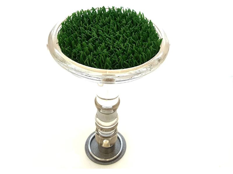 Percha de bloque para cetrería Percha de bloque para cetrería con césped artificial y anilla de sujeción de acero inoxidable